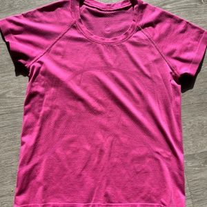 Lululemon swiftly tech short sleeve shirt